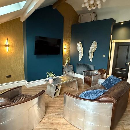 Appartamento The Loft At One Luxury Penthouse Wigan Esterno foto