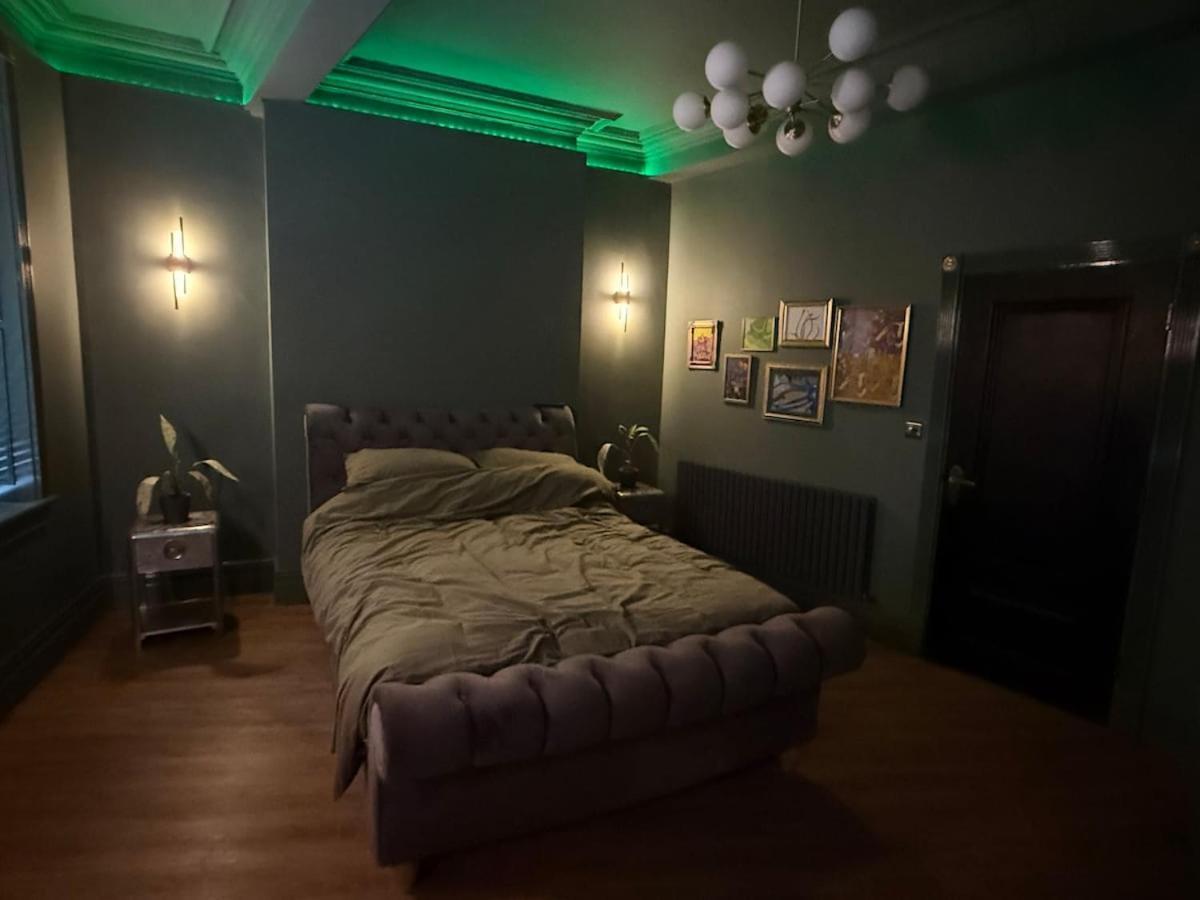 Appartamento The Loft At One Luxury Penthouse Wigan Esterno foto