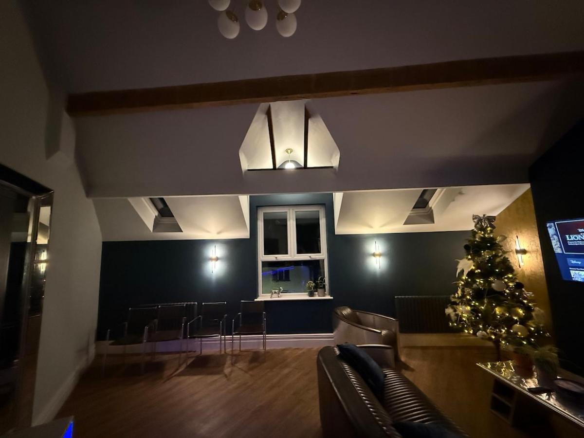 Appartamento The Loft At One Luxury Penthouse Wigan Esterno foto