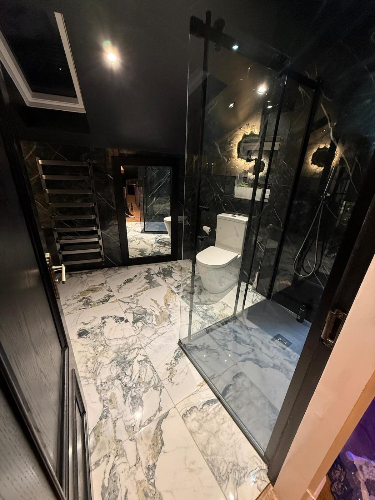 Appartamento The Loft At One Luxury Penthouse Wigan Esterno foto